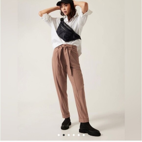 Athleta The Cardiff Pant Straight Leg Wrinkle Resistant Office Travel Pant 10T - Picture 1 of 15